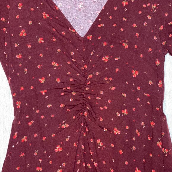 Old Navy | Burgundy Ditsy Floral Puff-Sleeve V-Neck Crepe Midi Dress | Small - Picture 6 of 11